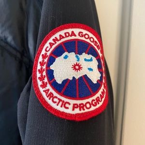 Canada goose zip up jacket with hood